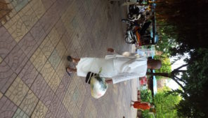Chamso leaving pagoda phnom penh elderly